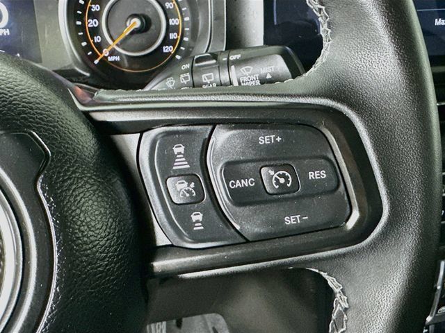 Used 2025 Jeep Wrangler Unlimited Sport AWD/4WD image 10