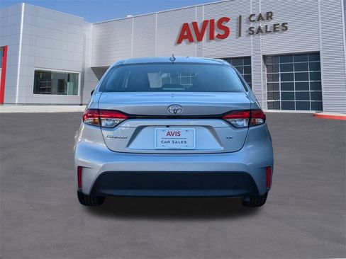 Used 2024 Toyota Corolla LE image 7