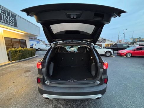 Used 2020 Ford Escape S image 25