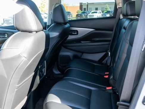 Used 2024 Nissan Murano SL image 10