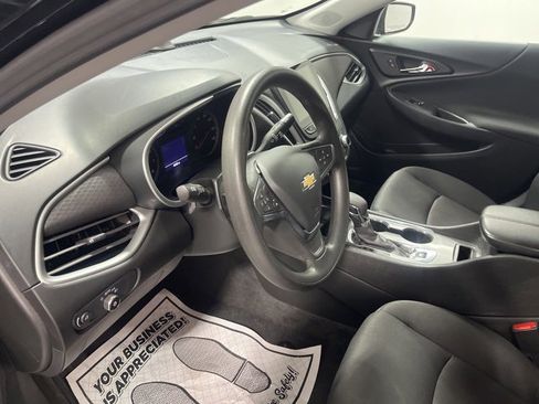 Used 2024 Chevrolet Malibu LT image 9