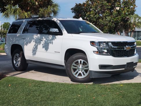 Used 2019 Chevrolet Tahoe LT AWD/4WD image 2