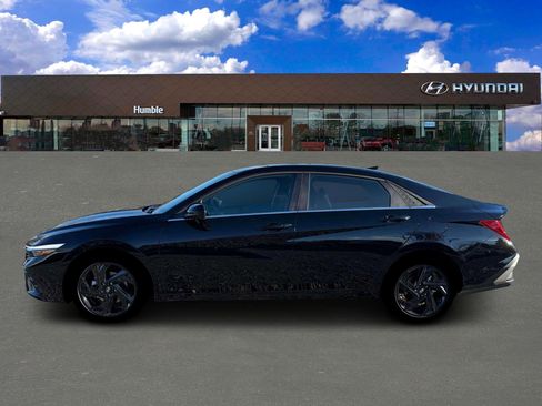 New 2026 Hyundai Elantra SEL Sport Premium FWD image 3