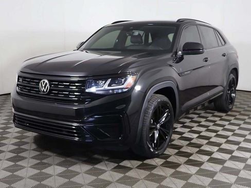 Used 2023 Volkswagen Atlas Cross Sport SEL R-Line AWD/4WD image 10