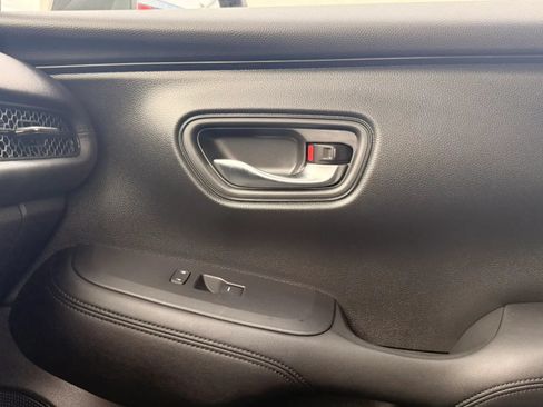 Used 2023 Honda HR-V LX image 25