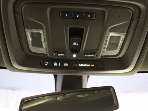 Used 2020 Chevrolet Silverado 1500 LTZ w/ LTZ Convenience Package image 34