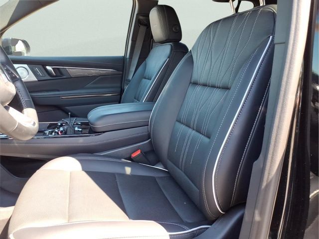 Used 2026 Buick Enclave Avenir w/ Super Cruise Package AWD/4WD image 18