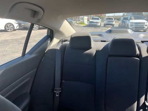 Used 2025 Nissan Altima 2.5 SV image 40