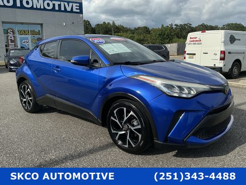 Used 2020 Toyota C-HR XLE FWD image 8