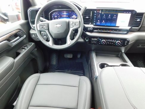 New 2025 Chevrolet Silverado 3500 LTZ w/ LTZ Convenience Package image 21