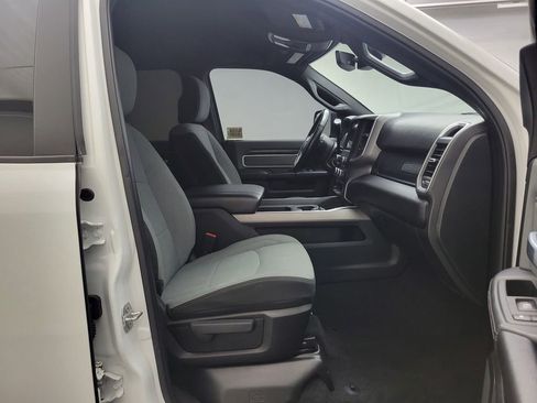 Used 2022 RAM 2500 Big Horn w/ Level C Equiment Group image 24