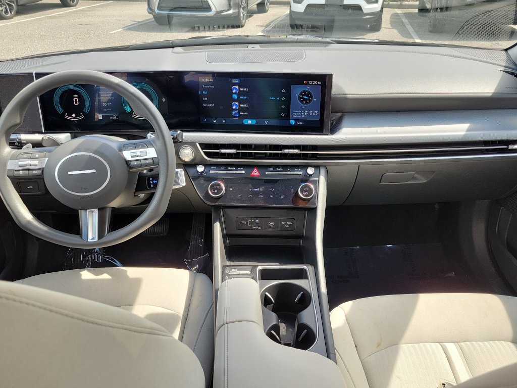Used 2025 Hyundai Sonata SEL FWD image 11