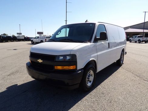 Used 2021 Chevrolet Express 2500 w/ Safety Package RWD image 56