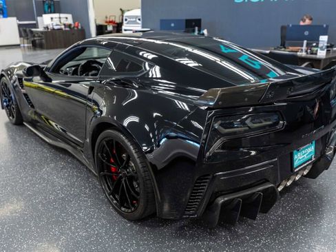 Used 2018 Chevrolet Corvette Grand Sport w/ Z07 Performance Package image 8