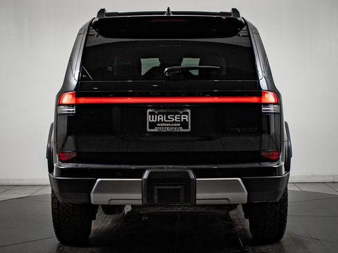 Used 2024 Lexus GX 550 image 7