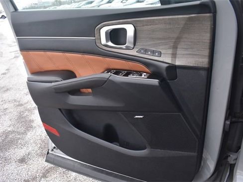 Used 2022 Kia Sorento SX Prestige w/ Rust Color Package image 39