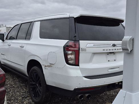 Used 2021 Chevrolet Suburban High Country w/ Premium Package image 3