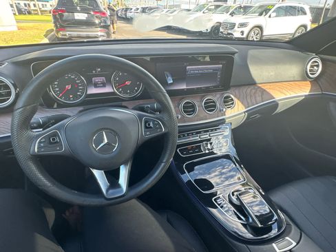 Used 2017 Mercedes-Benz E 300 image 24