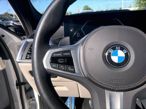 Used 2024 BMW X6 xDrive40i w/ Executive Package image 19