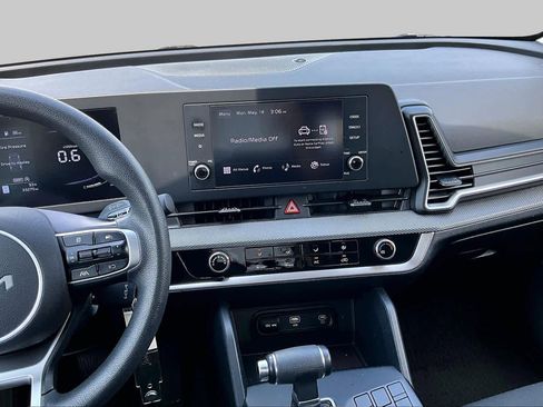 Certified 2023 Kia Sportage LX FWD image 7