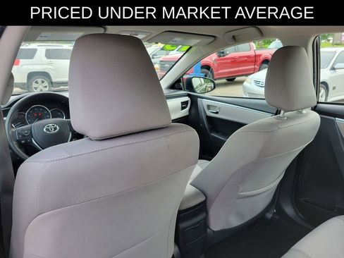 Used 2015 Toyota Corolla LE FWD image 11