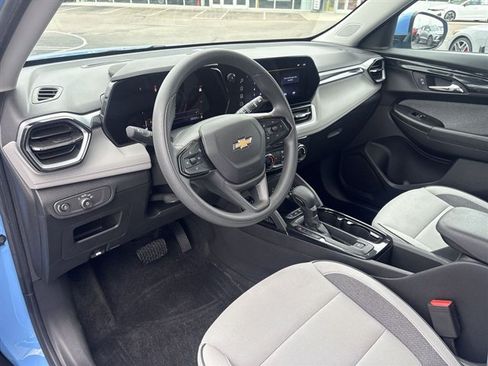Used 2024 Chevrolet TrailBlazer LT AWD/4WD image 10