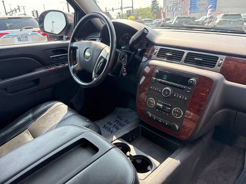 Used 2011 Chevrolet Tahoe LT AWD/4WD image 38