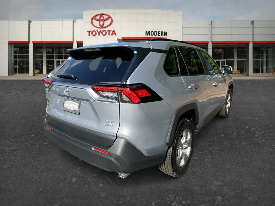 Certified 2025 Toyota RAV4 XLE AWD/4WD image 5