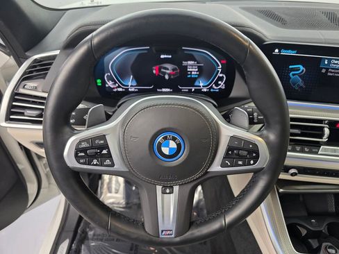 Certified 2022 BMW X5 xDrive45e w/ M Sport Package image 20
