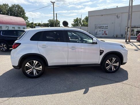 Used 2020 Mitsubishi Outlander Sport ES AWD/4WD image 3