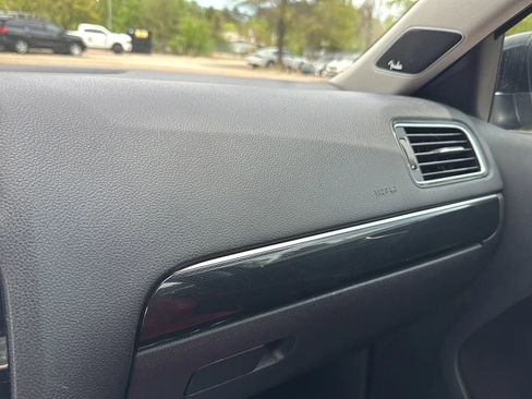 Used 2015 Volkswagen Jetta SEL image 36