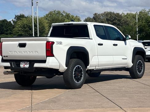 New 2026 Toyota Tacoma TRD Off-Road w/ TRD Off Road Upgrade Package AWD/4WD image 4
