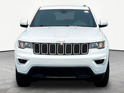 Used 2020 Jeep Grand Cherokee Laredo AWD/4WD image 2