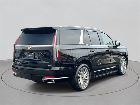 Certified 2024 Cadillac Escalade Premium Luxury w/ Performance Package image 4