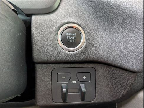 Used 2024 Toyota Tundra Limited AWD/4WD image 11