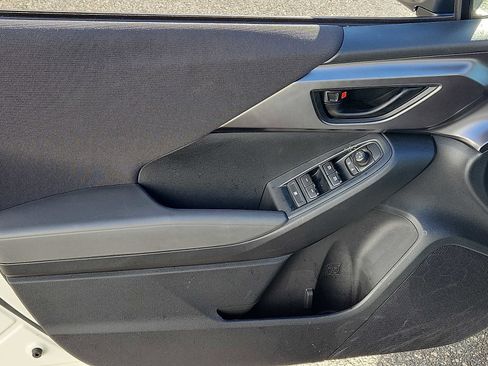 Certified 2025 Subaru Impreza 2.0i image 12