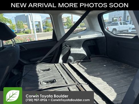 Used 2017 Subaru Forester 2.5i w/ Alloy Wheel Package AWD/4WD image 12