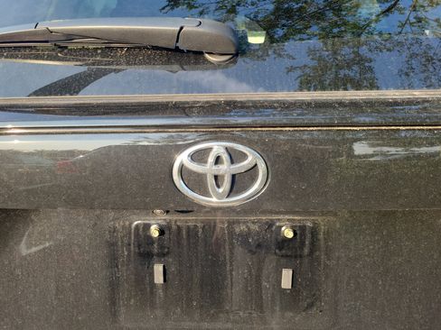 Used 2025 Toyota RAV4 XLE w/ Convenience Package FWD image 23