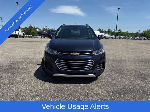 Used 2021 Chevrolet Trax LT w/ Driver Confidence Package FWD image 9