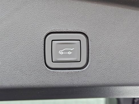 New 2025 Cadillac Lyriq Sport image 30