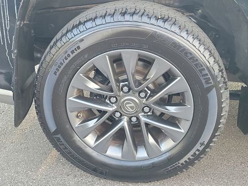 Used 2019 Lexus GX 460 Premium AWD/4WD image 6