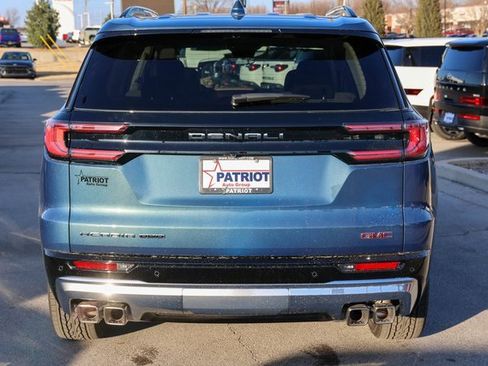 New 2026 GMC Acadia Denali w/ Super Cruise Package image 4
