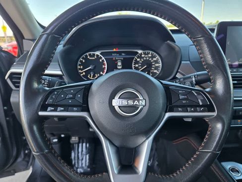 Used 2024 Nissan Altima 2.5 SR FWD image 22