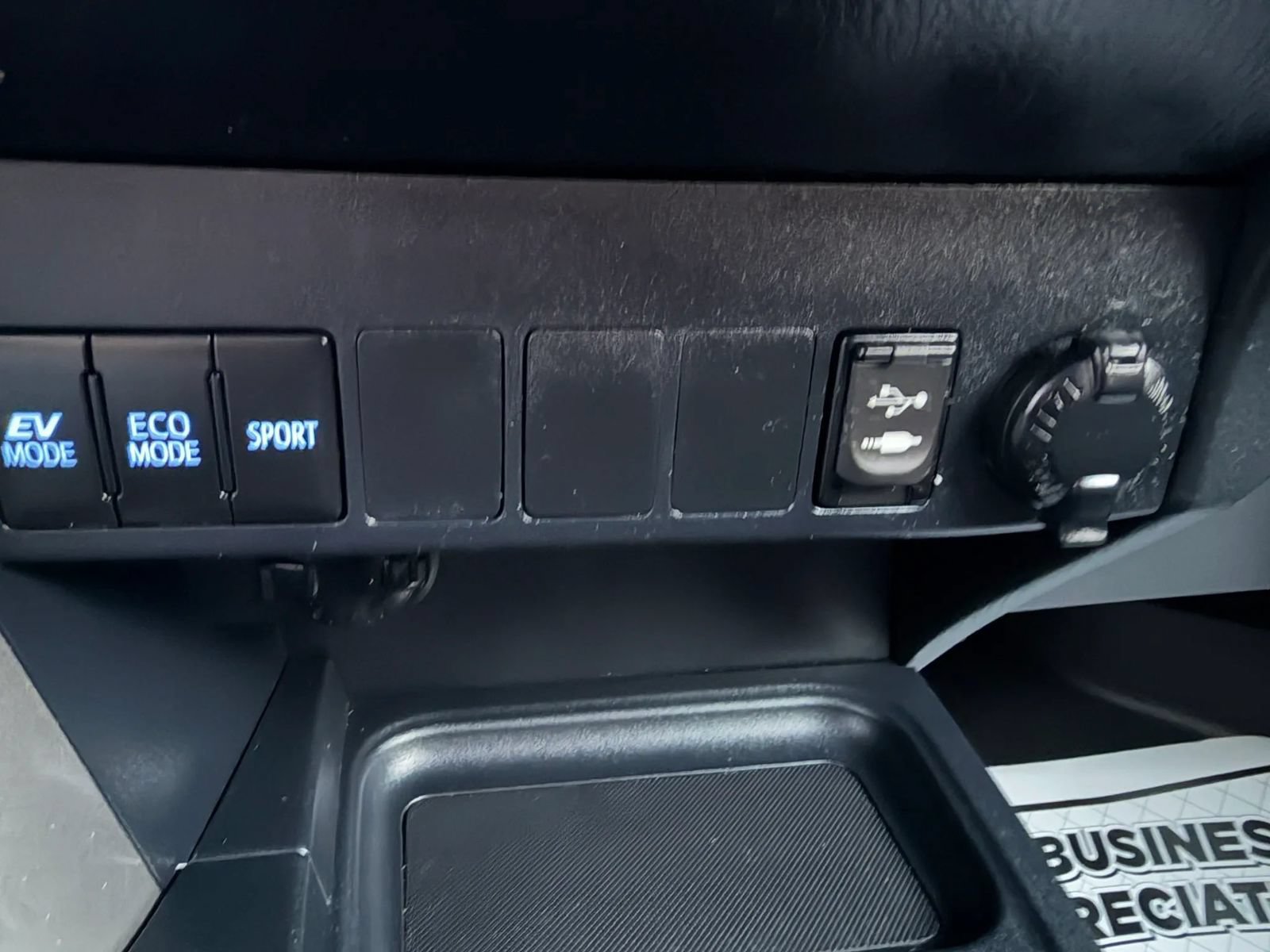 Used 2016 Toyota RAV4 XLE w/ Convenience Package AWD/4WD image 43