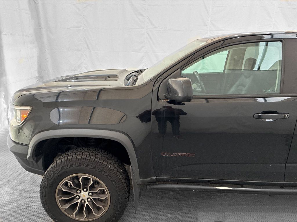 Used 2019 Chevrolet Colorado ZR2 AWD/4WD image 3