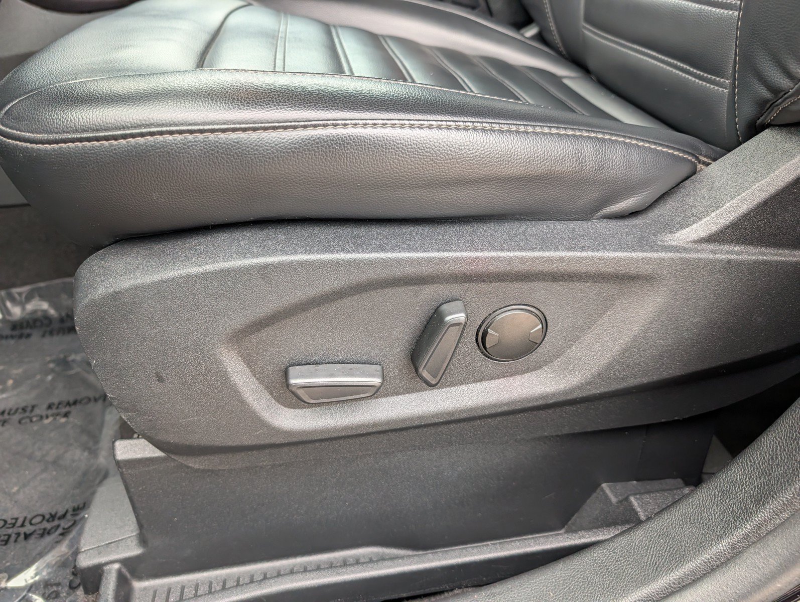 Used 2024 Ford Edge SEL AWD/4WD image 13