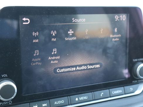 Used 2023 Nissan Rogue SV FWD image 8