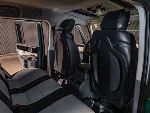 Used 2025 INEOS Grenadier Fieldmaster Edition image 26