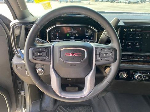 Used 2023 GMC Sierra 1500 SLE image 19
