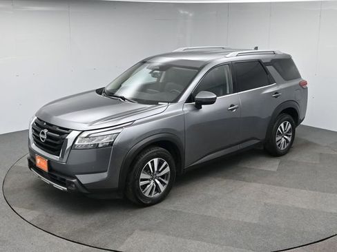 Used 2022 Nissan Pathfinder SL image 45